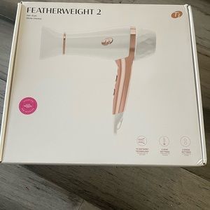 T3 featherweight 2 hair dryer brand new